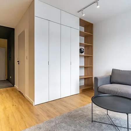 Szurmana Modern By Bookinghost 아파트