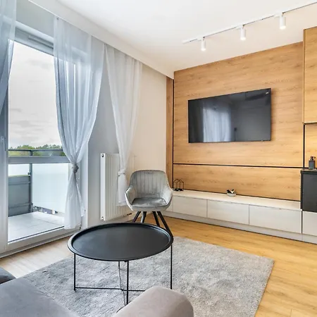 Szurmana Modern By Bookinghost *