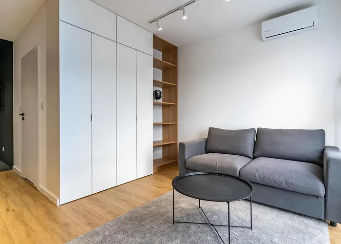 Szurmana Modern By Bookinghost Apartmán