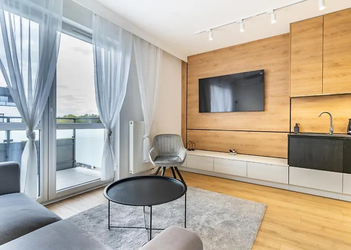 Szurmana Modern By Bookinghost *