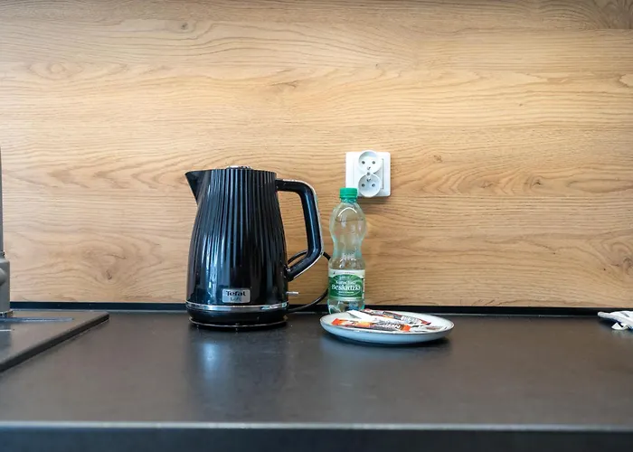 Szurmana Modern By Bookinghost Apartamento